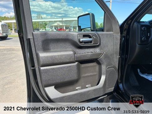 Used 2021 Chevrolet Silverado 2500 Custom w/ Custom Convenience Package AWD/4WD image 12