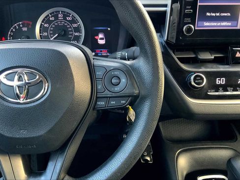 Used 2020 Toyota Corolla LE FWD image 23