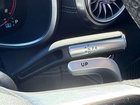 Used 2022 Mercedes-Benz SL 63 AMG 4MATIC image 32