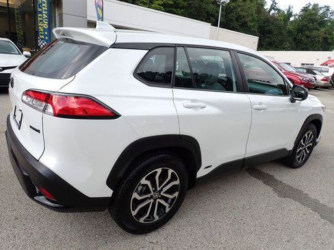 Certified 2024 Toyota Corolla Cross AWD Hybrid image 4