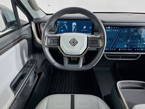 Used 2024 Rivian R1S Adventure image 4