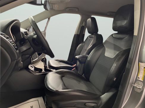 Used 2019 Jeep Compass Altitude image 9