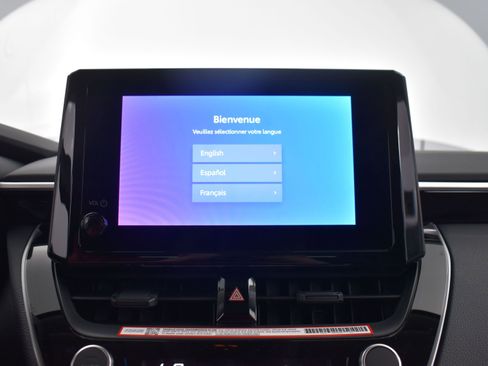 Used 2025 Toyota Corolla LE image 18