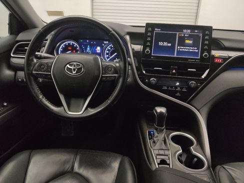 Used 2021 Toyota Camry XLE image 22