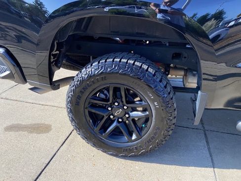 Used 2024 Chevrolet Silverado 1500 Custom Trail Boss AWD/4WD image 31
