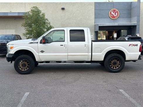 Used 2015 Ford F250 Lariat w/ Lariat Ultimate Package AWD/4WD image 6
