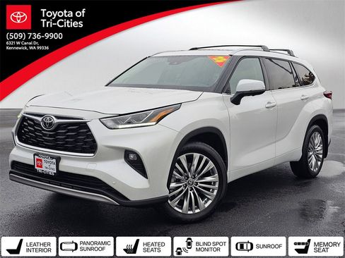 Used 2025 Toyota Highlander Platinum image 1
