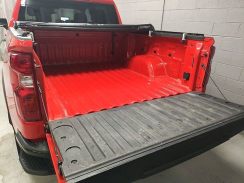 Used 2024 Chevrolet Silverado 1500 Custom Trail Boss w/ Turbomax Blackout Package AWD/4WD image 21