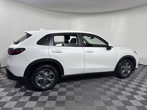 New 2026 Honda HR-V LX image 8
