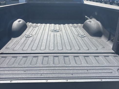 Used 2024 RAM 3500 Big Horn w/ Towing Technology Group image 9