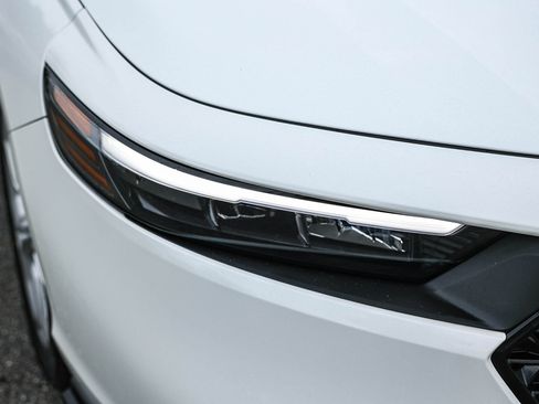 Certified 2024 Honda Accord LX image 13