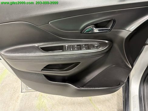 Used 2019 Buick Encore Preferred AWD/4WD image 28