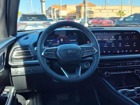 New 2026 Chevrolet Traverse LT w/ Midnight/Sport Edition FWD image 7