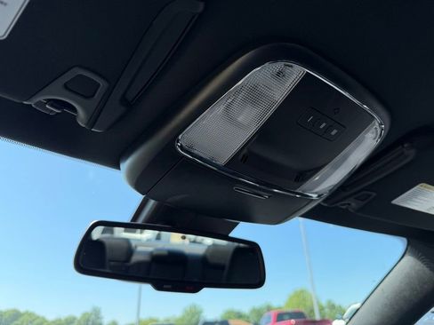Used 2023 Dodge Charger R/T w/ Harman/Kardon Audio Group RWD image 27