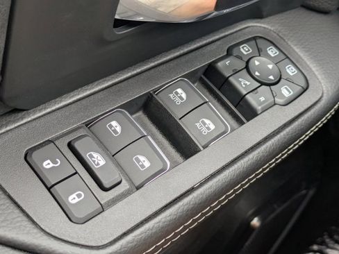 New 2026 RAM 2500 Laramie w/ Night Edition image 20