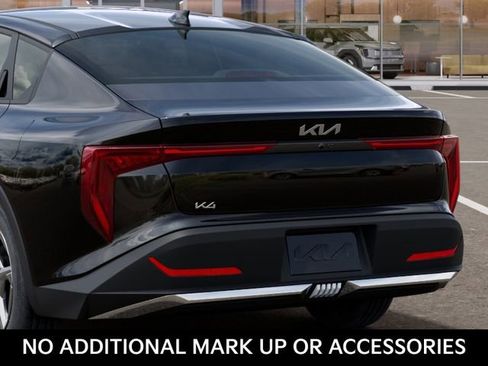 New 2026 Kia K4 LXS image 13