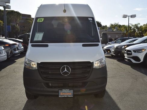 Used 2024 Mercedes-Benz Sprinter 2500 w/ Acoustic Package image 7