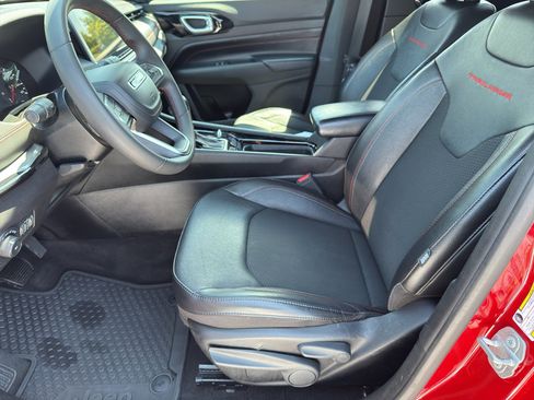 Used 2023 Jeep Compass Trailhawk image 11