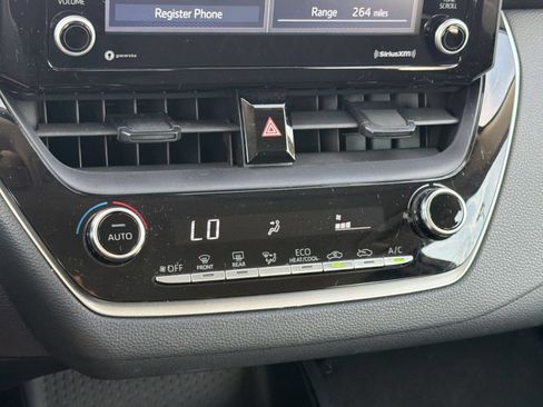 Used 2022 Toyota Corolla LE FWD image 20