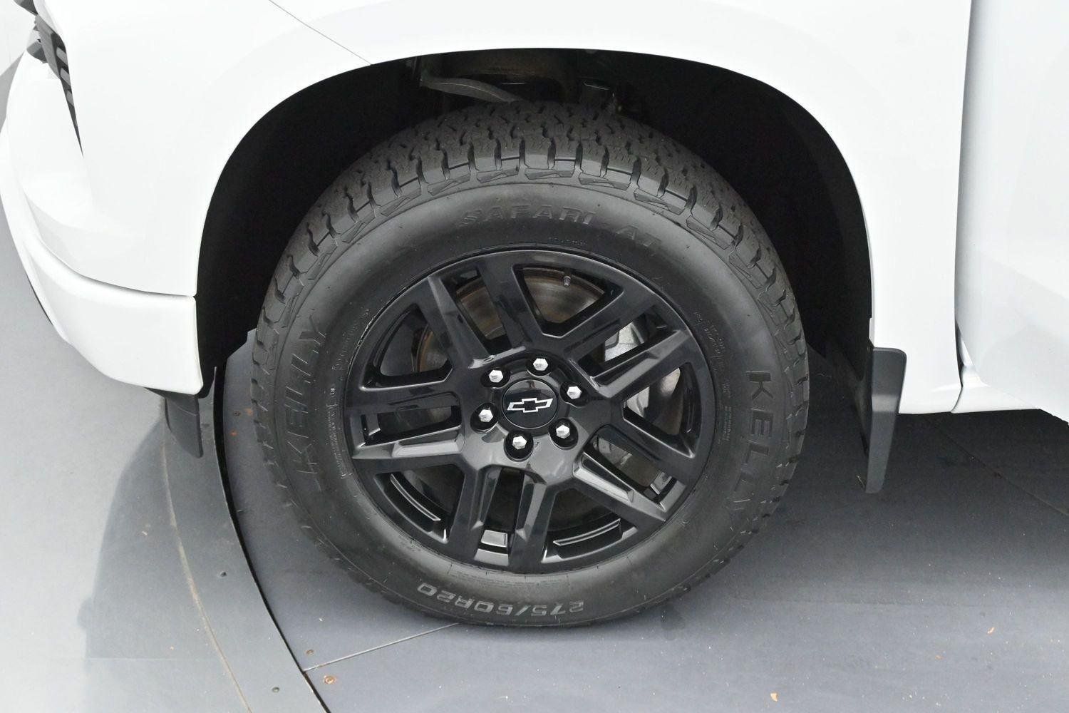 Used 2023 Chevrolet Silverado 1500 RST w/ Z71 Off-Road Package AWD/4WD image 30