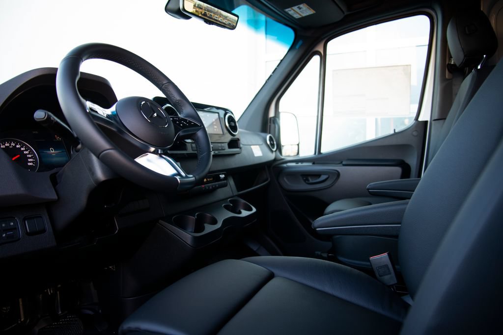 New 2026 Mercedes-Benz Sprinter 2500 image 12
