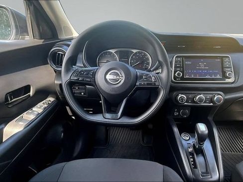 Used 2025 Nissan Kicks Play S FWD image 8