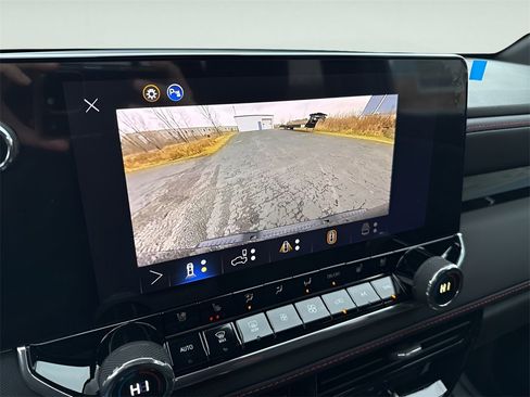 New 2026 Chevrolet Colorado Z71 w/ Technology Package image 24