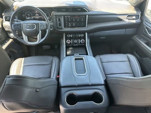 Used 2022 GMC Yukon Denali AWD/4WD image 23