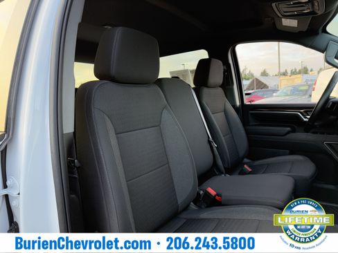 Used 2024 Chevrolet Silverado 2500 LT image 22