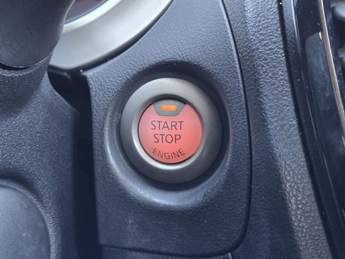 Used 2014 Nissan Juke SL image 27