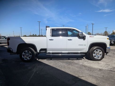 Certified 2022 Chevrolet Silverado 2500 LTZ w/ LTZ Premium Package image 5
