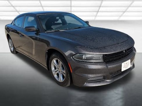 Used 2022 Dodge Charger SXT image 1