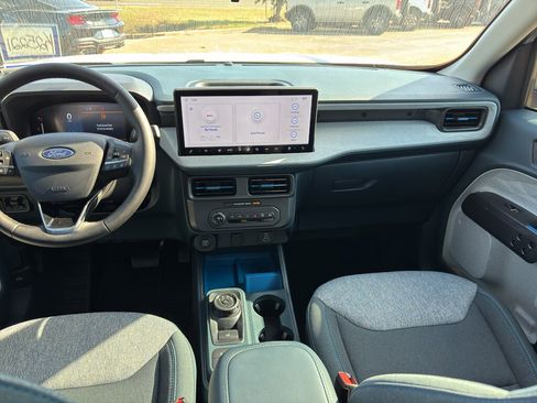 New 2025 Ford Maverick XLT w/ XLT Luxury Package image 19