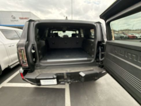 New 2025 GMC Hummer EV 3X image 30