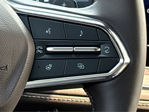 Used 2026 Chevrolet Tahoe LT w/ Comfort Package image 13