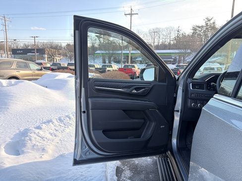 Certified 2024 GMC Yukon XL Denali w/ Denali Reserve Package image 11