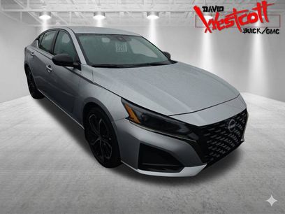 Used 2025 Nissan Altima 2.5 SR