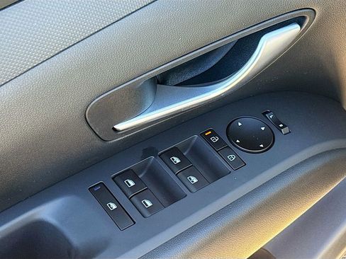 New 2026 Hyundai Tucson SEL image 17