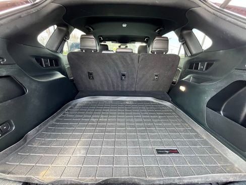 Used 2021 Ford Edge ST-Line image 22