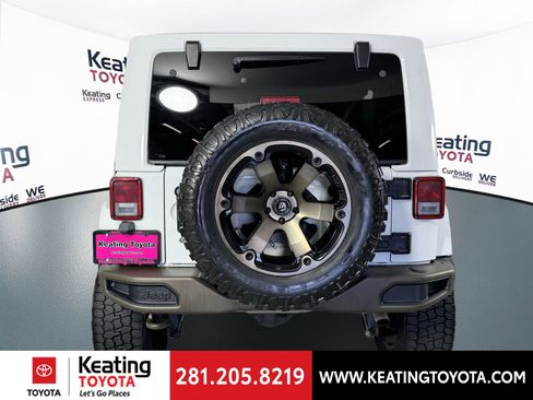 Used 2016 Jeep Wrangler Unlimited Sahara image 5
