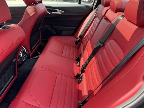 New 2025 Alfa Romeo Giulia w/ Veloce Package Rwd image 10
