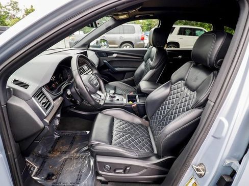 Used 2018 Audi SQ5 Prestige w/ Prestige Package image 33