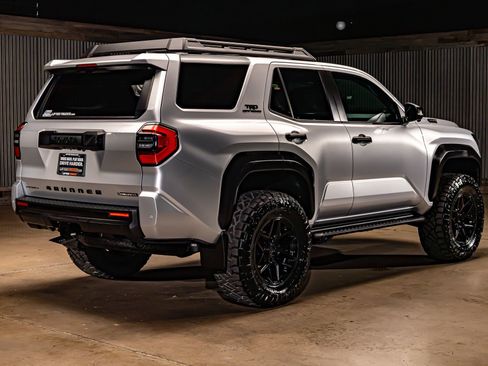 Used 2026 Toyota 4Runner TRD Off-Road Premium AWD/4WD image 10