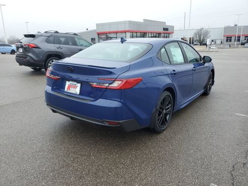 New 2026 Toyota Camry SE image 4