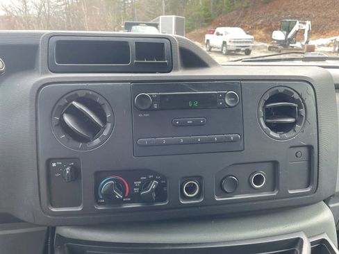 Used 2010 Ford E-150 and Econoline 150 Extended image 6