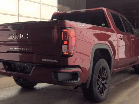 Used 2023 GMC Sierra 1500 Elevation AWD/4WD image 3