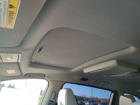 Used 2023 Honda Odyssey Touring image 19