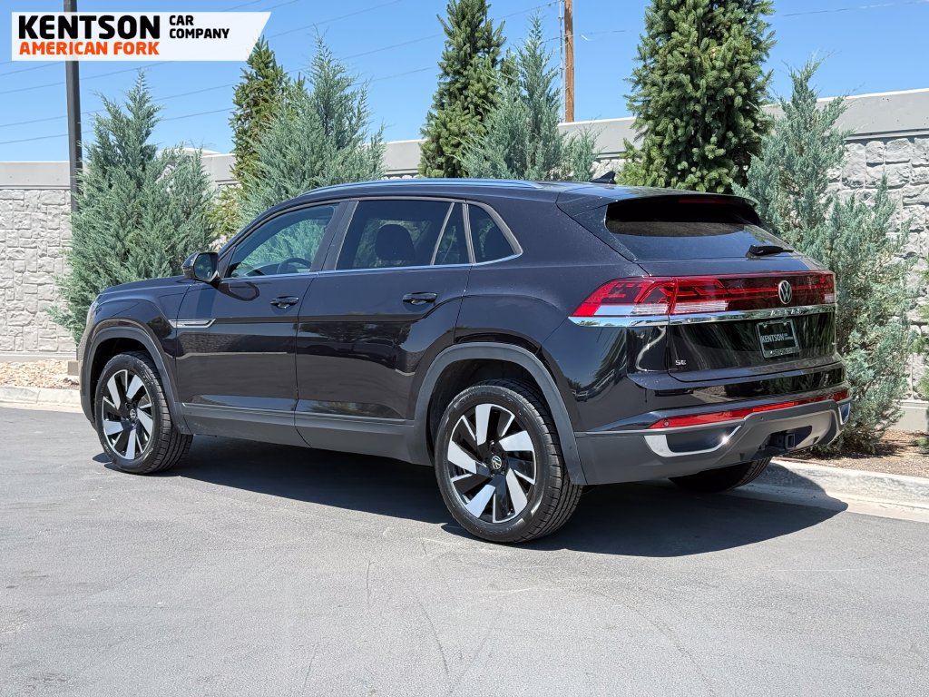 Used 2025 Volkswagen Atlas Cross Sport SE AWD/4WD image 5