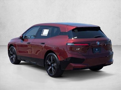 Used 2024 BMW iX xDrive50 w/ Sport Package AWD/4WD image 8