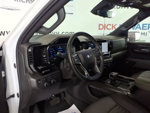 Used 2024 Chevrolet Silverado 1500 ZR2 w/ Technology Package AWD/4WD image 14